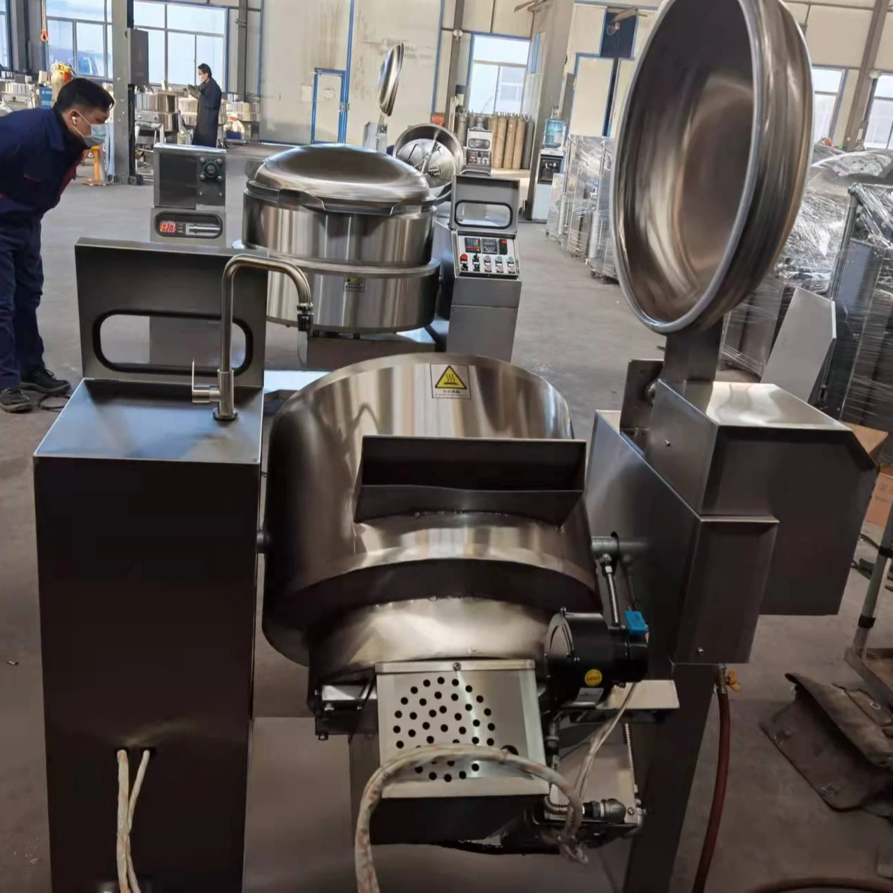 Restaurant commercial automatic large industrial mixer cooking machine jacketed kettle with mixer