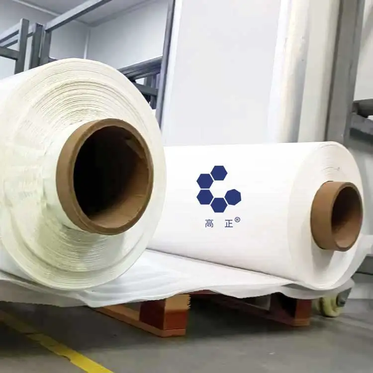 Excellent toughness transparent PVDF film for solar panels back sheet