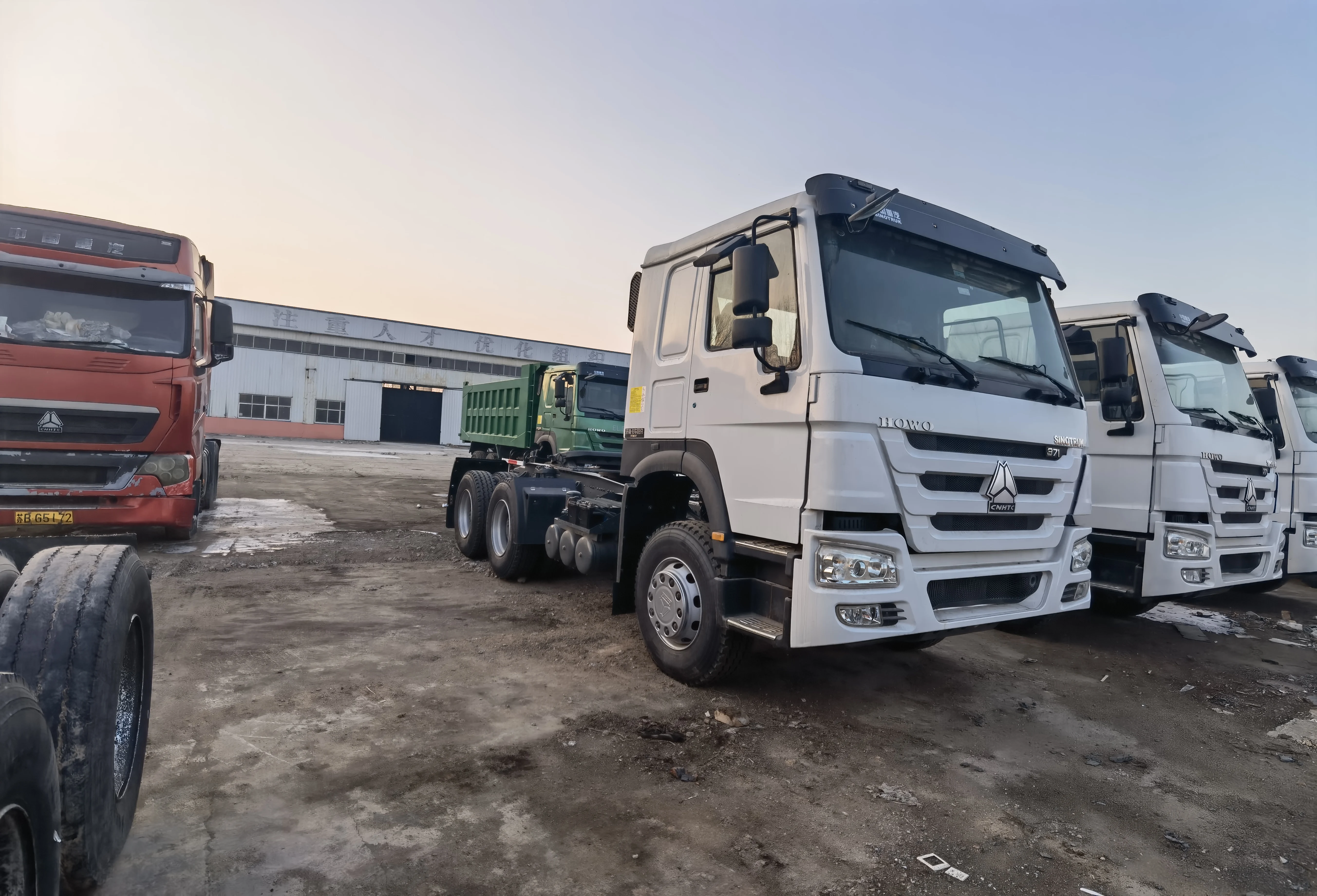 Китайский завод Sinotruk HOWO 6X4 тягач дизельное топливо тяжелый грузовик левое рулевое управление хорошее состояние ручная автоматическая коробка передач