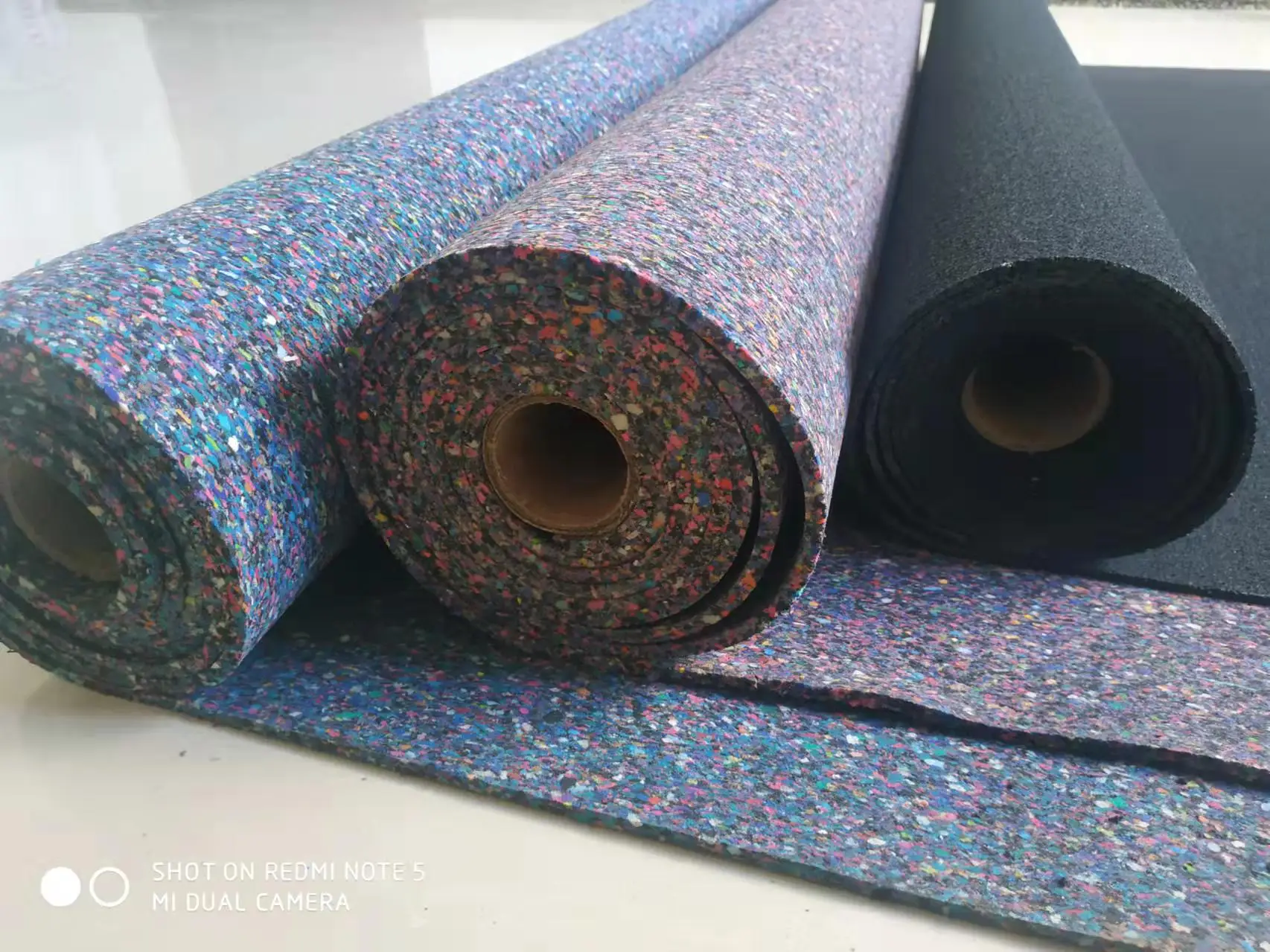 Acoustic Sound Insulation Shock Absorbing Polyurethane Rubber Bonded Foam Rolls For Building Flooring 300-700kg/m3