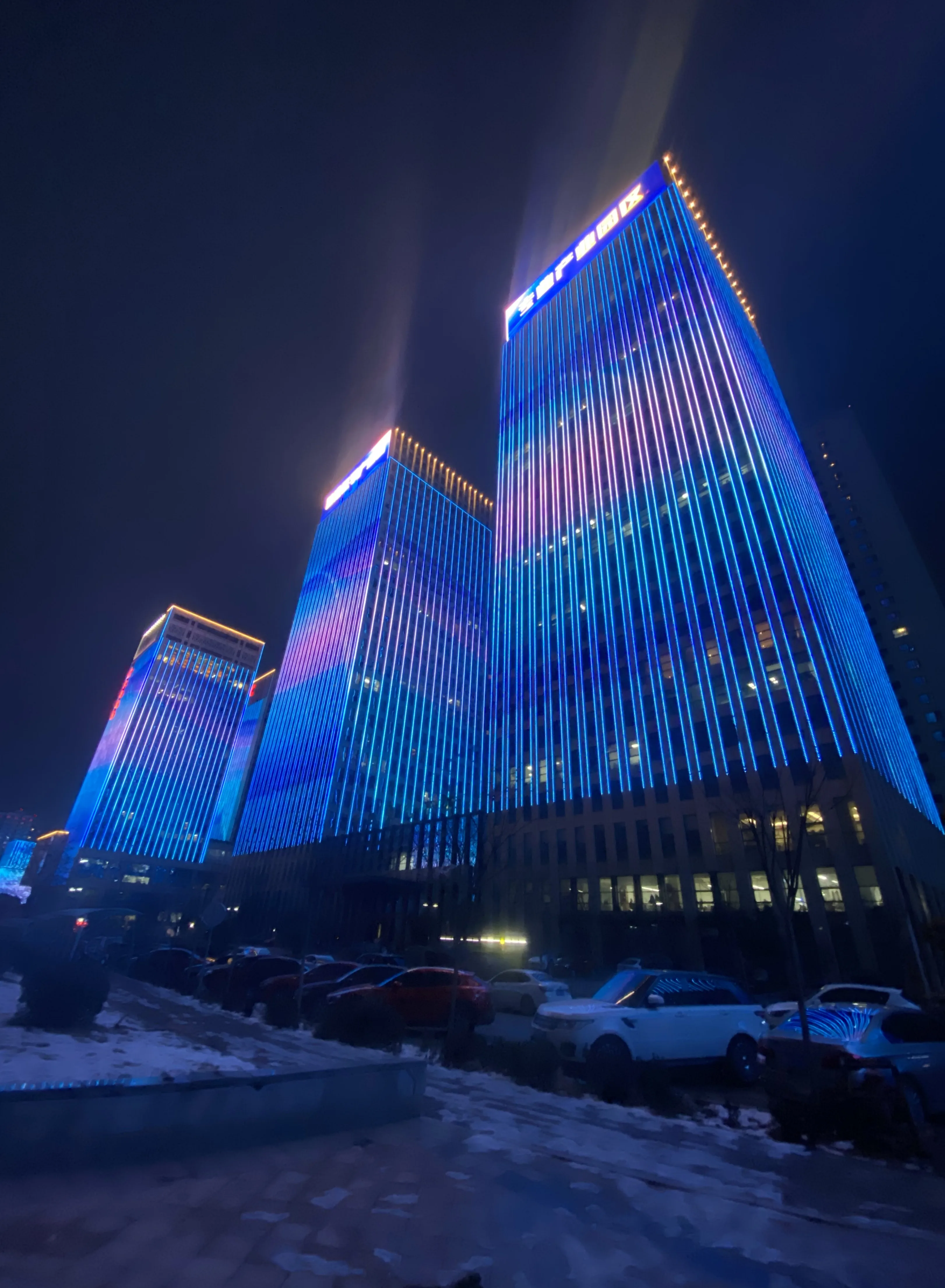 Y30P Digital Smart Dot Light Supplier P100 High Brightness RGB Point Light Source Pixel Light In Italy