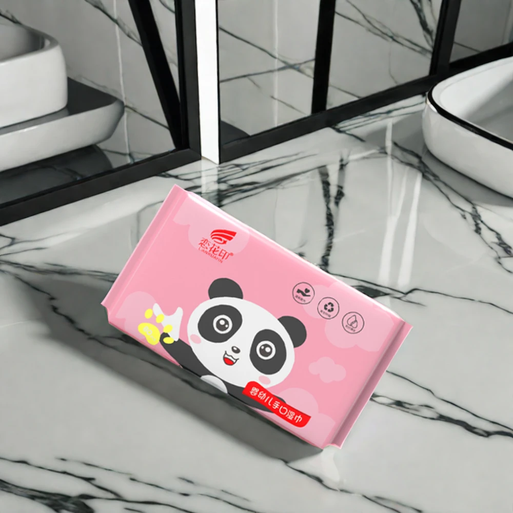 Free Sample  Mini Pack Wet Wipes Customized Disposable Baby Wipes 10pcs Portable Cleaning Wet Wipes