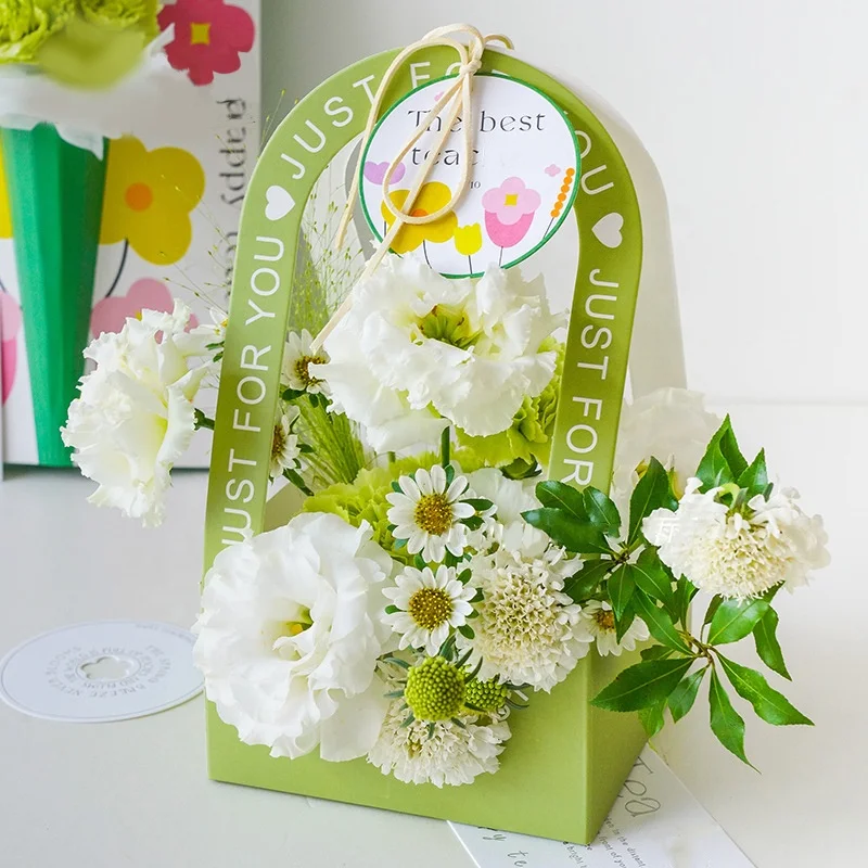 Paper portable flower basket flower packaging bag gift box bouquet tote bag christmas arrangement box fresh flower