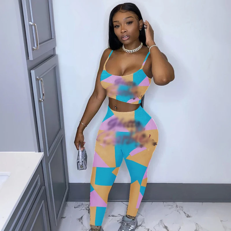 
Wholesale Custom 2020 Jogging Run Sling Women Sexy Clothes Snack Candy Skittles Booty Two Piece Short Set 