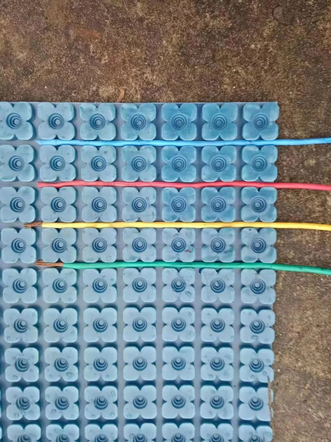 electric underfloor heating film uncoupling waterproofing membrane with 4.0mm cable heating floor system