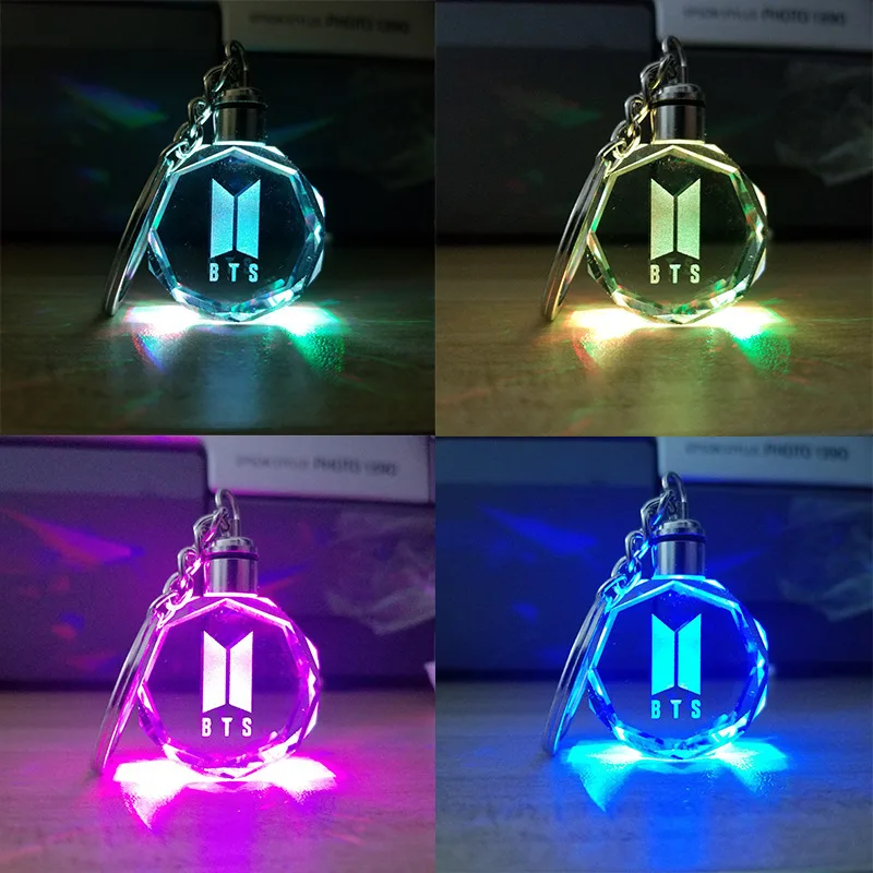 2021 Customized Kpop Bts Blackpink Got7 Exo Keychains Led Crystal Pendant Keychain