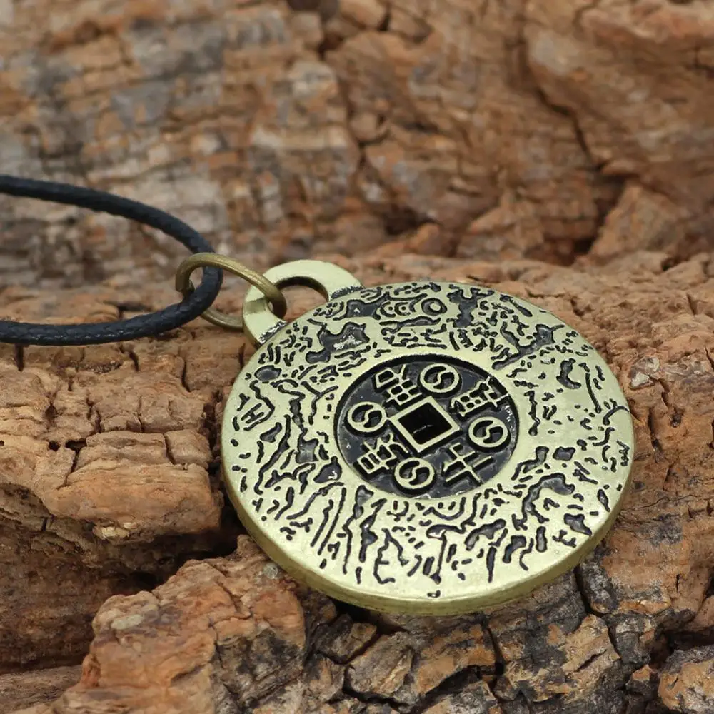 Viking Vintage Round Amulet Pendant Necklace Nordic Pagan Necklace Religious Cheap Jewelry Wholesale