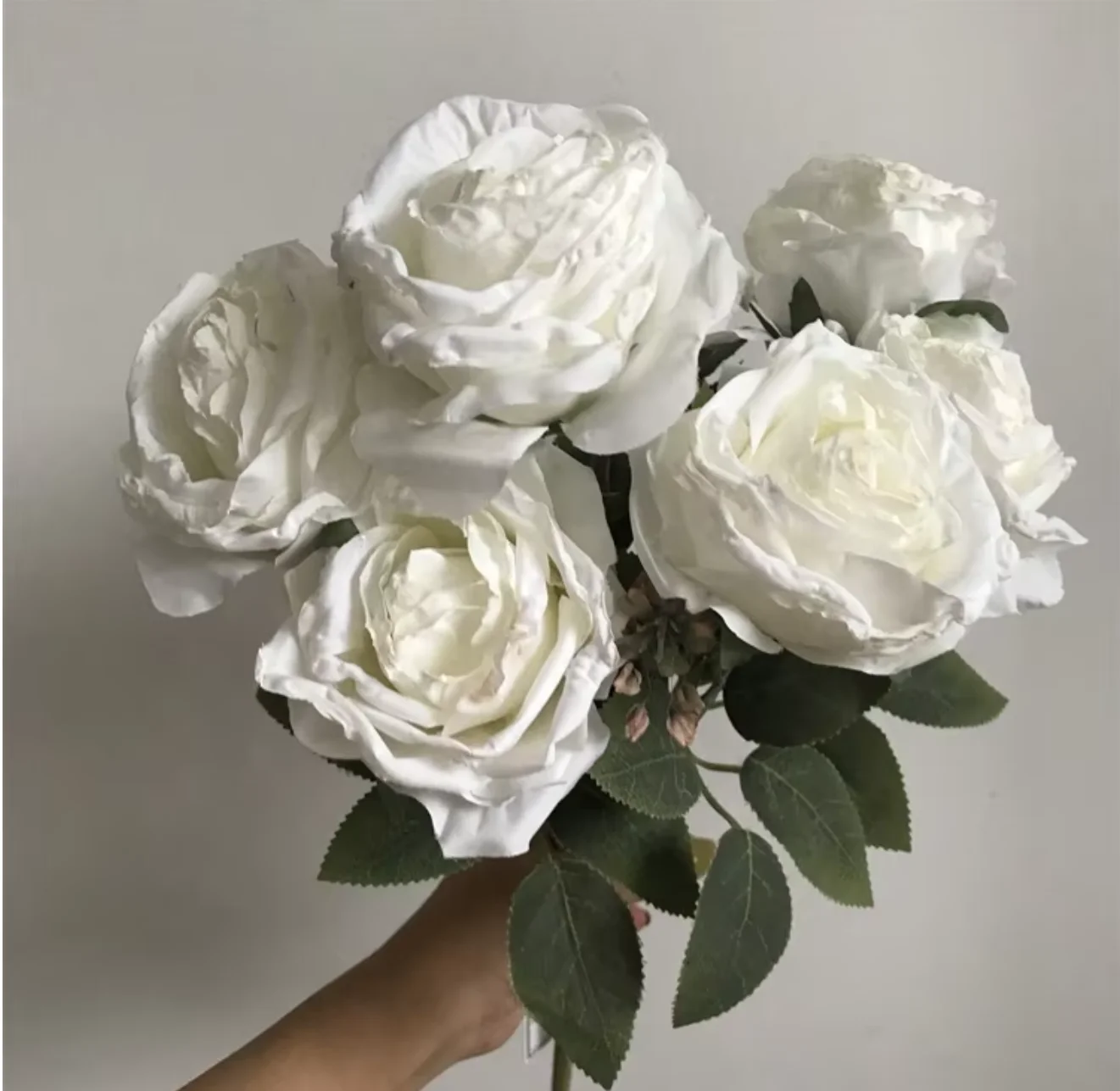 Customized Bulk Silk White Artificial Roses  Premium Decorative Flowers for Weddings, Events & Home Decor