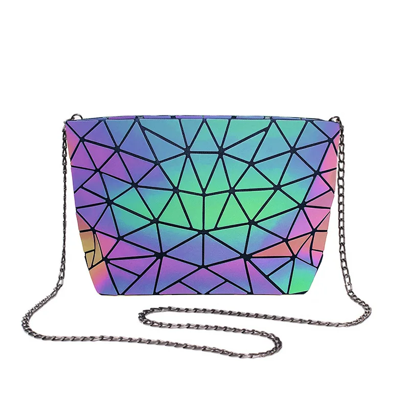 Wholesale Catan Geometric Lattice  Luminous Bag Changing Color Pu Tote Handbag Hologram Shoulder Bag Dialysis Bag With Chain