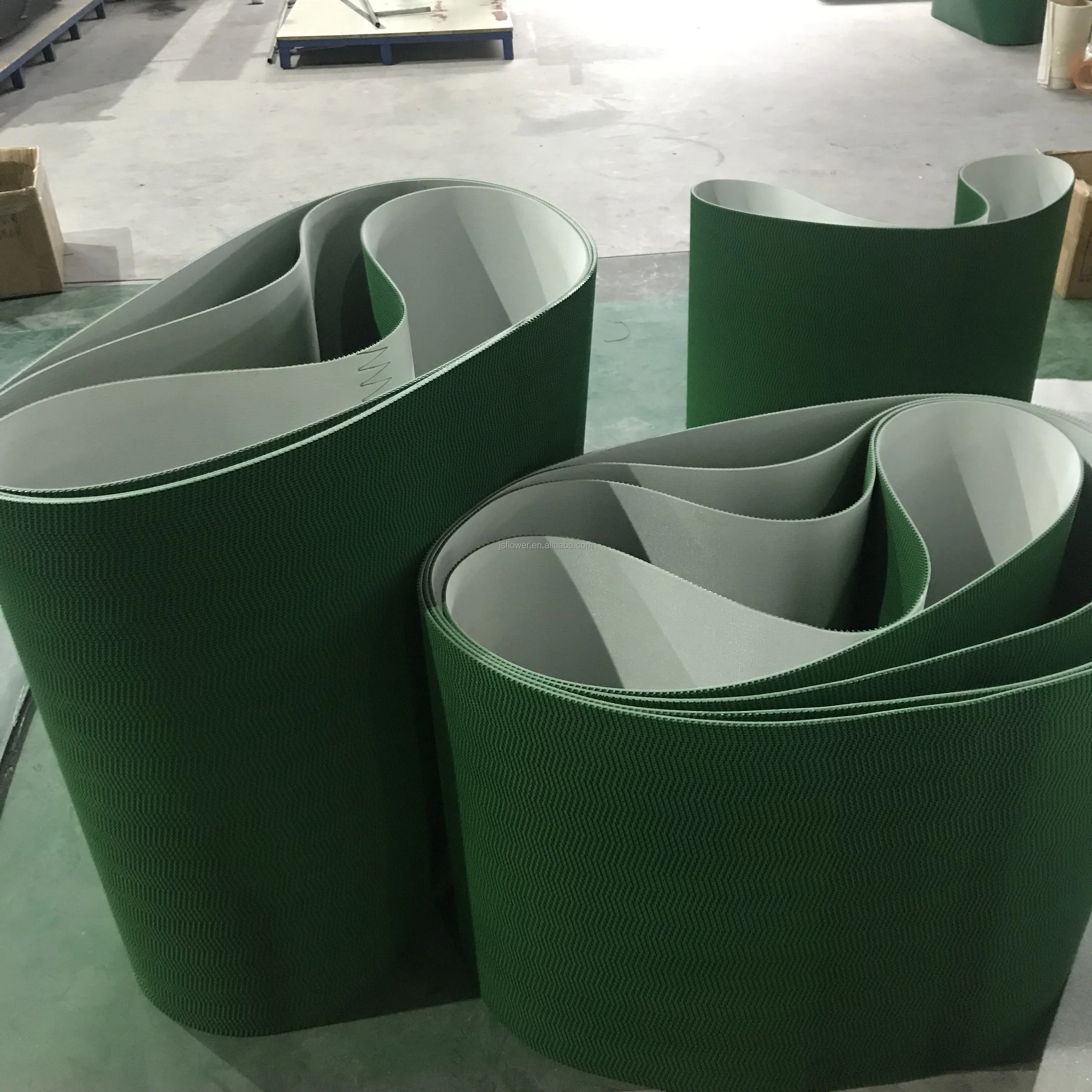 Custom PVC pattern conveyor belt White blue green black Rough Top conveyor belt price