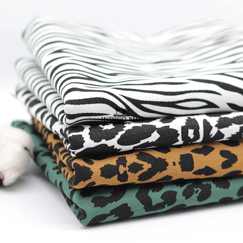 
Twill 100% Cotton Fabric Leopard Printed Fabric For Coat Pant Bag Hat clothing fabric 