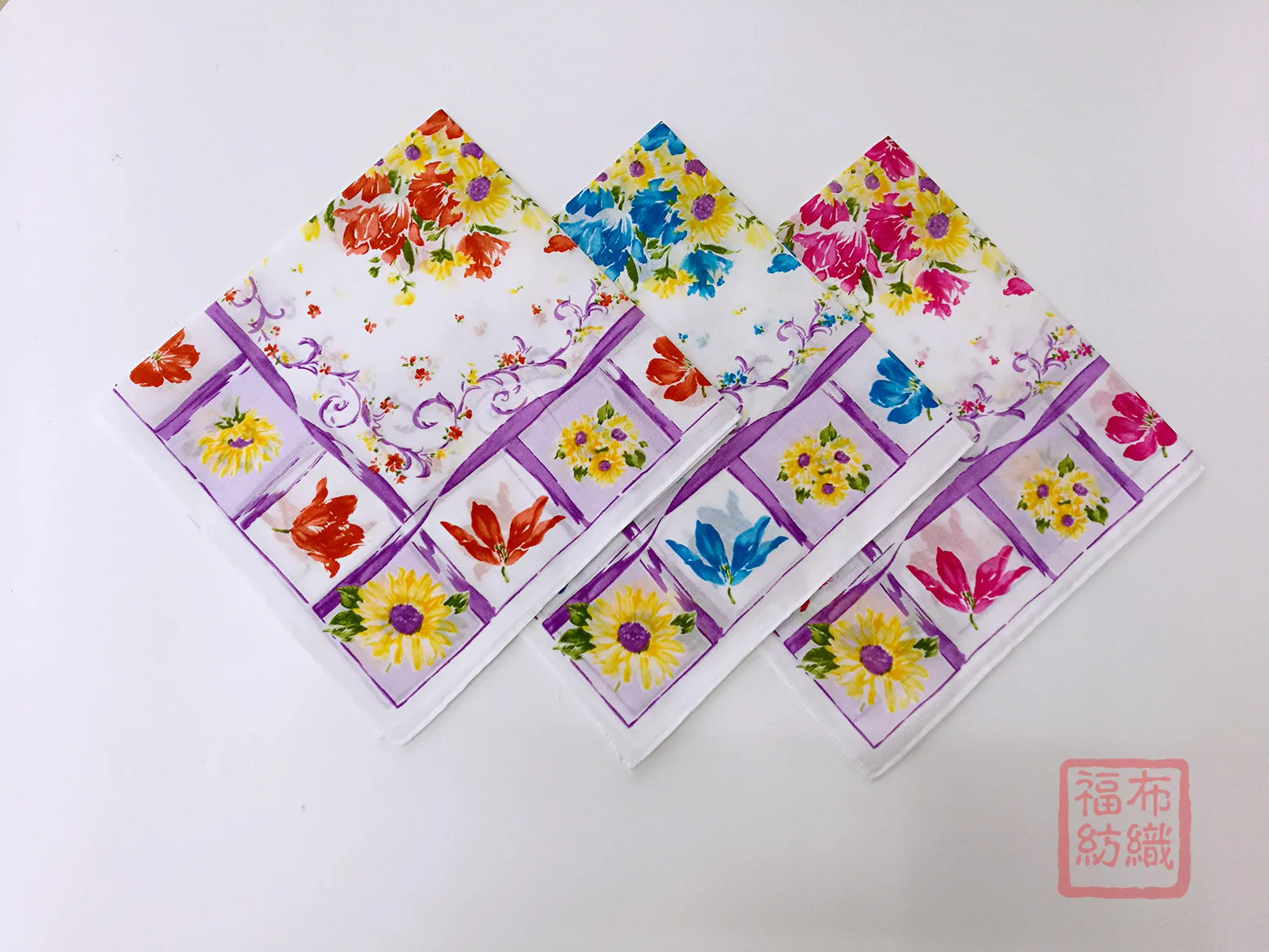 Wholesale Japanese Style 18*18inch bandana 100% Combed Cotton edge floral printed white Ladies cheap personalized handkerchief