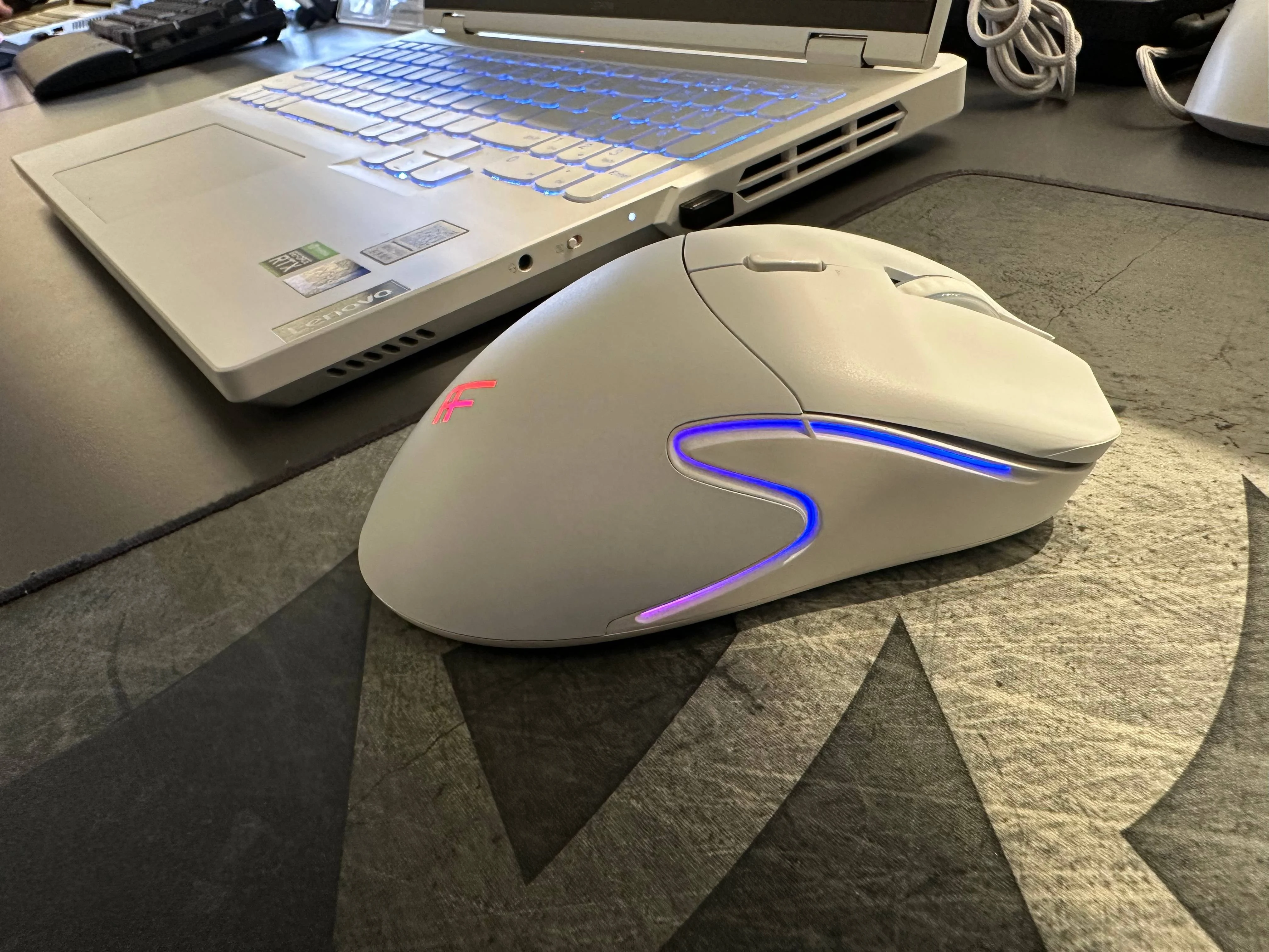 Высокая задняя мгновенная 825 DPI 128000 F-переключатель кодер проводной RGB игровая мышь
