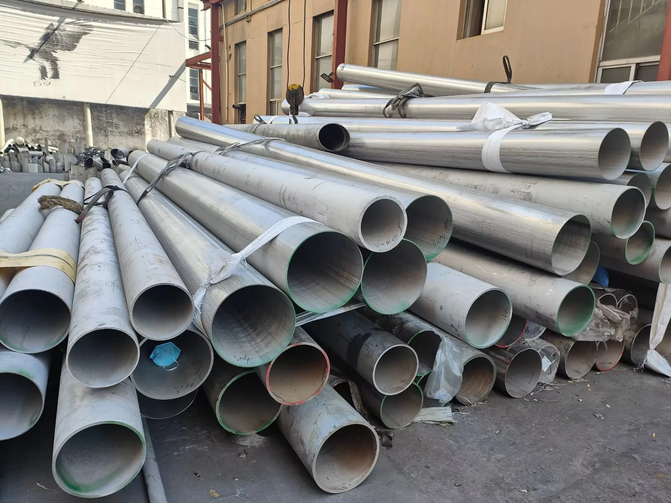 Hot dip Galvanized DIN standard malleable iron pipe fitting