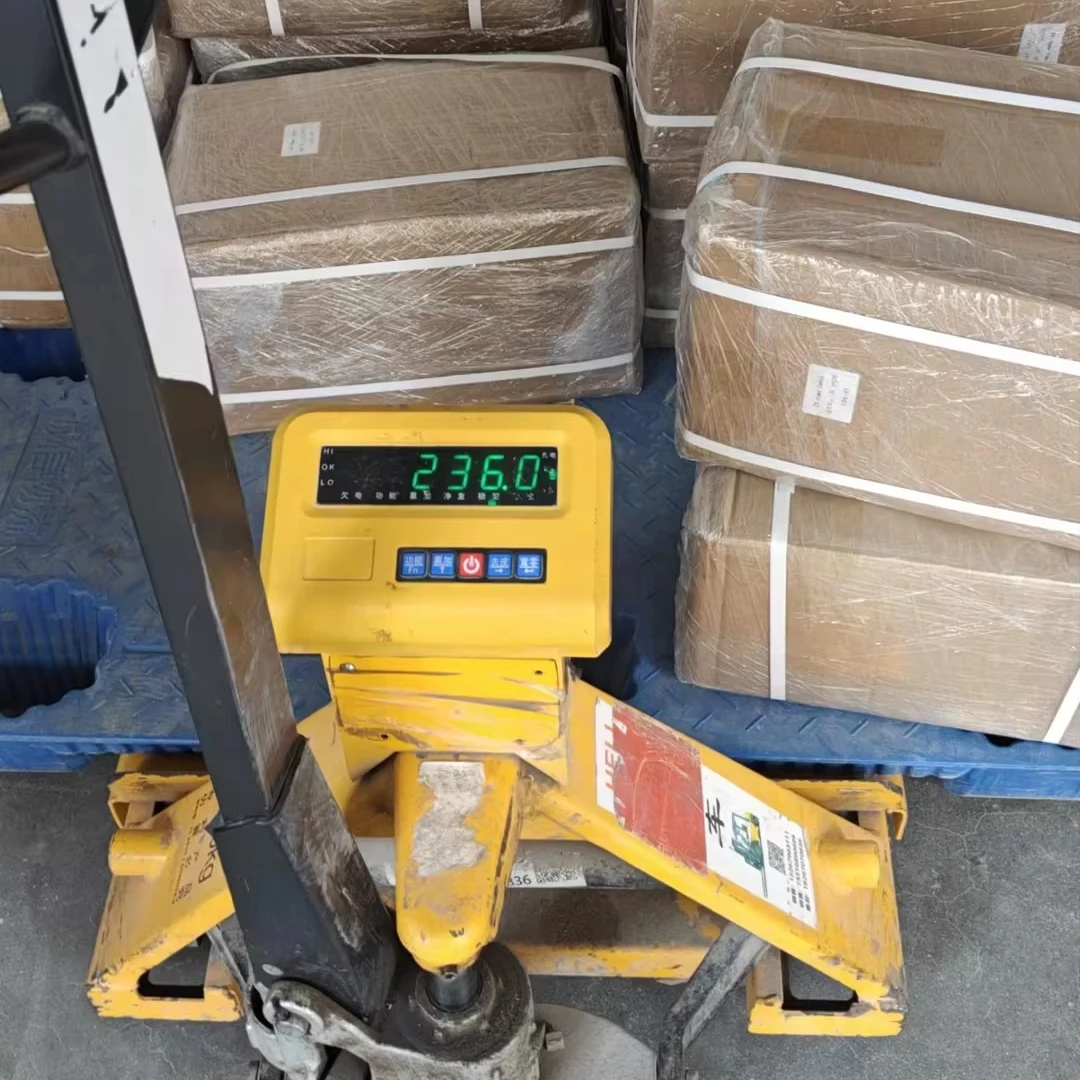 South America Mexico Brazil forklift weighting unloading shipping transport package forklift