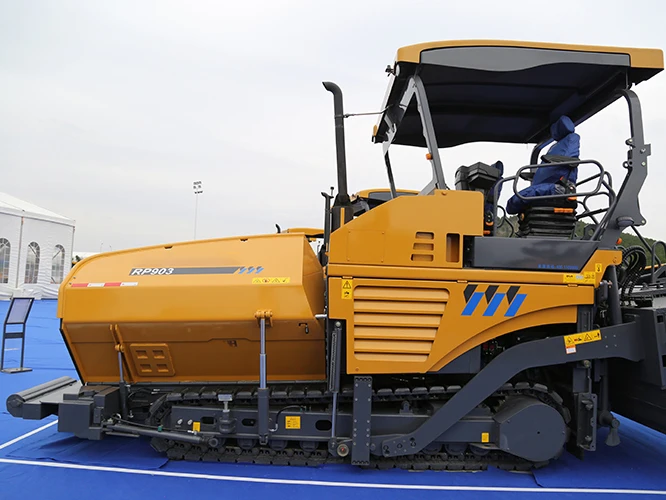 Chinese Driveway Asphalt Finisher 9m 300mm RP903 Crawler Road Asphalt Paver for Sale
