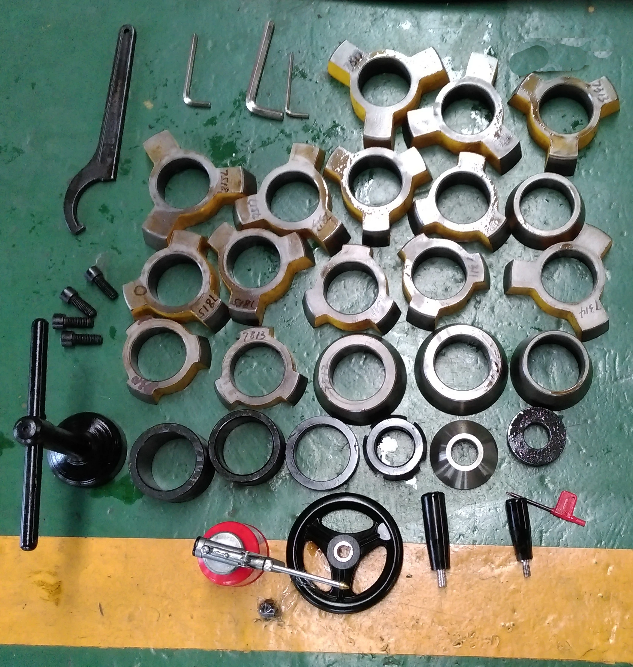 Brake Rotor Resurfacing Equipment T8465 Brake Disc Drum Repair Cutting Lathe