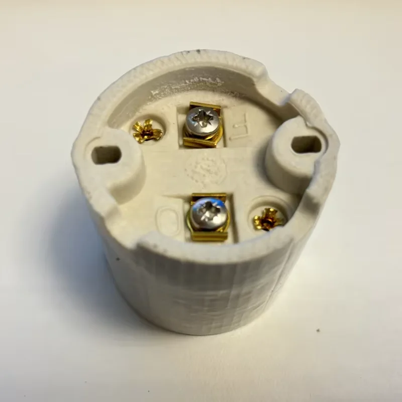 High Quality E27 Ceramic Lamp Base Wall Lamp Bracket with Screw Style Socket Accessories for Bulbs as a Bulb Holder