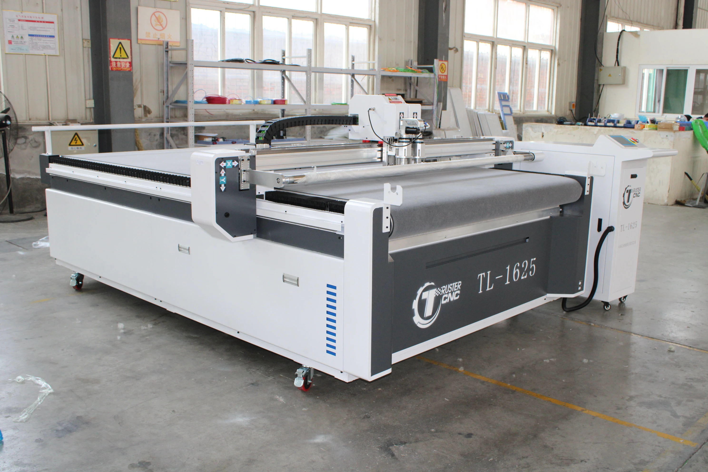 high quality CNC oscillating knife cutting machine  fabric leather textile cutting machine  with automatic feeding function