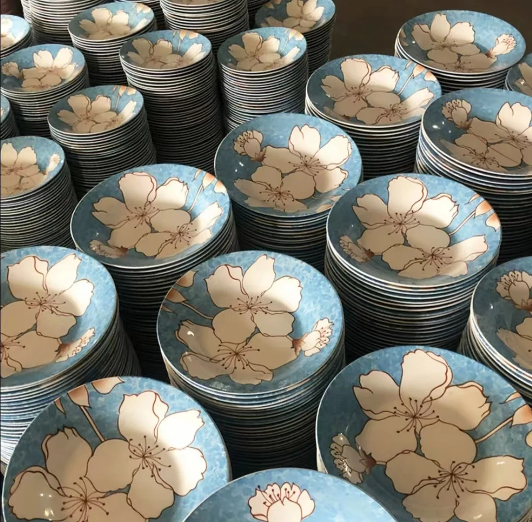 Wholesale All Kinds of Ceramic Dinnerware Sets Porcelain Bowls and Plates for Home Use and Restaurant Low Price