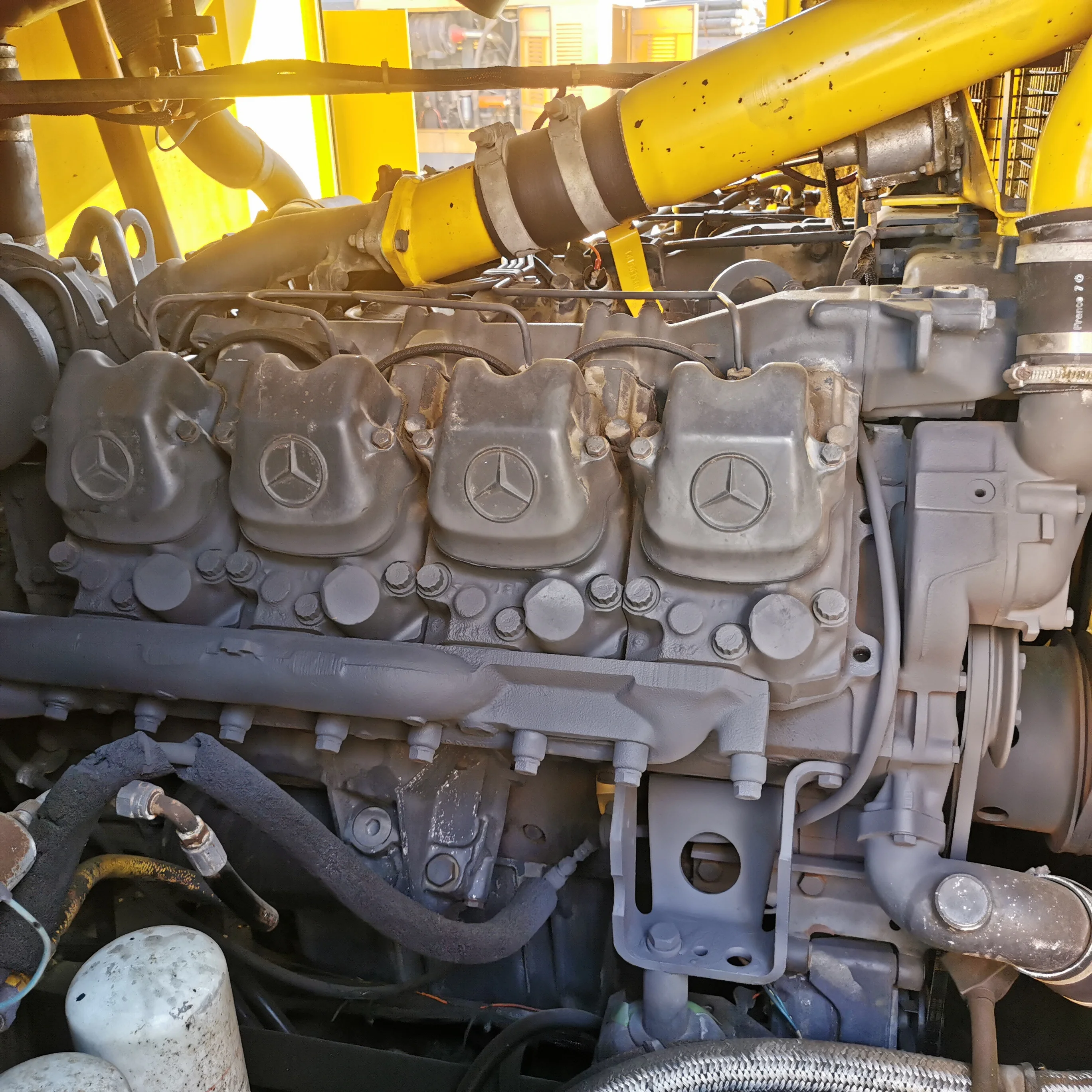 Used Atlas Copco XRVS455 Mercedes Benz Engine Pressure 25bar Machines Powerful Screw diesel Low Price air Compressor