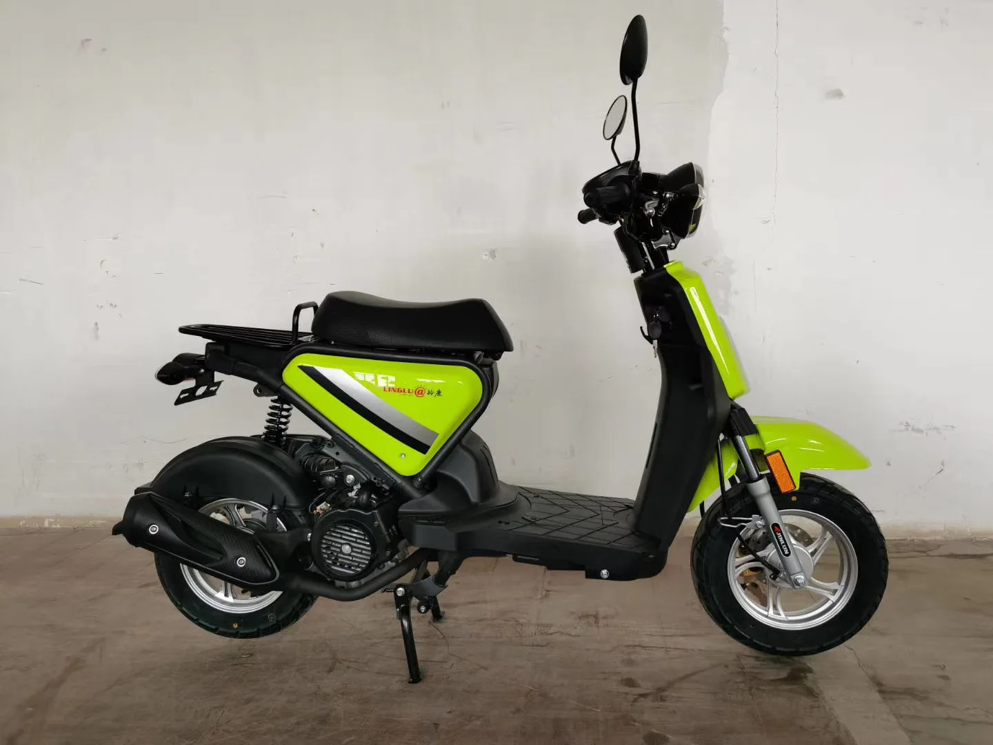 Hot sell mini legal gas moped 49cc city transportation gas mother scooter for sale adult