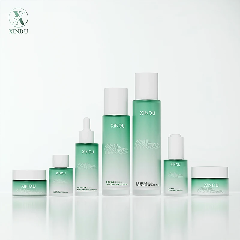 Wholesale luxury skincare packaging set empty lotion pump glass bottle and jar cosmetic cream bottle with plastic pump