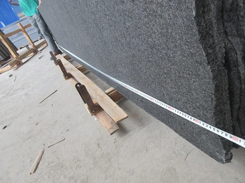 Flamed Competitive 4cm Thick Angola Black Granite Slab Price for Tile Window Sills