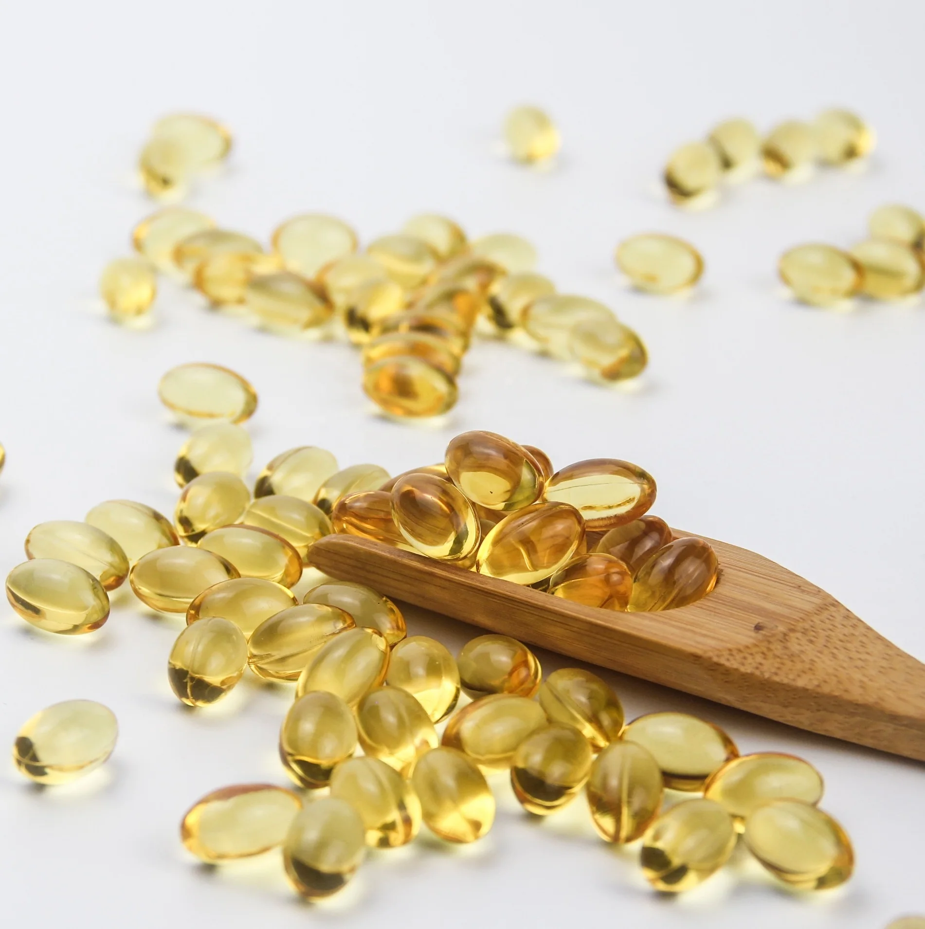 OEM Factory Vegan Fish Oil Softgel Capsules EPA DHA Algae Oil Supplement for Children and Adults