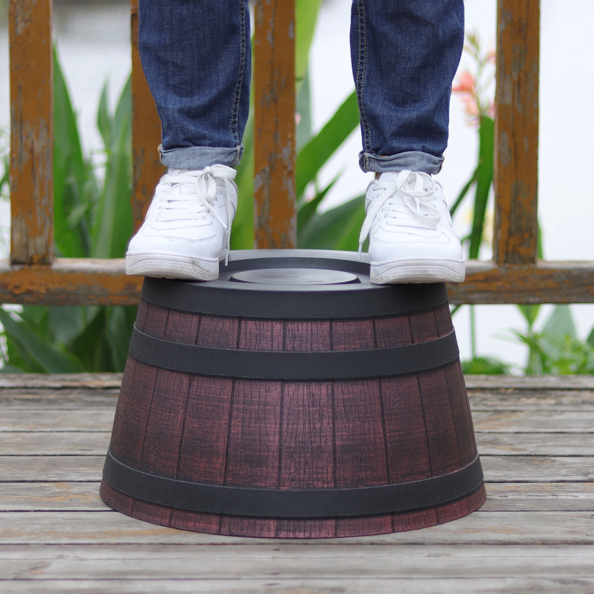 HUAZHIAI Factory Directly Supply Durable Whisky Barrel Wooden Style Planter Classical Black Plastic Plant Pots Home Desktop Use