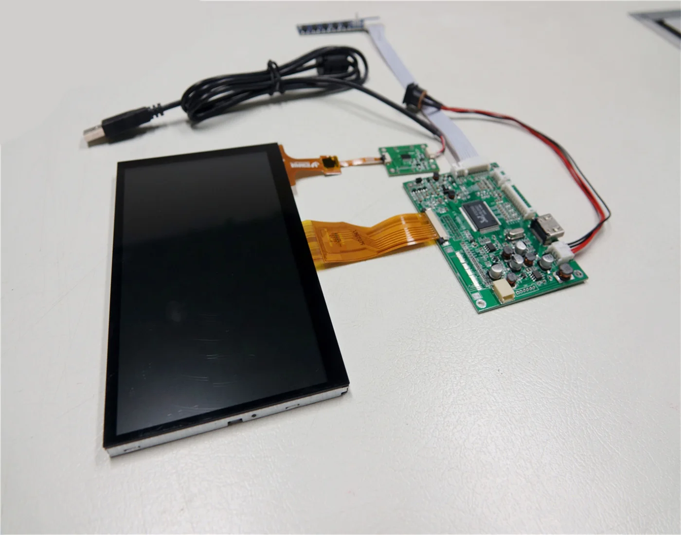 36.6 Indoor Wall Mounted Horizontal Advertising Stretched Bar Lcd Digital Signage Display For Shopping Mall with Online Android