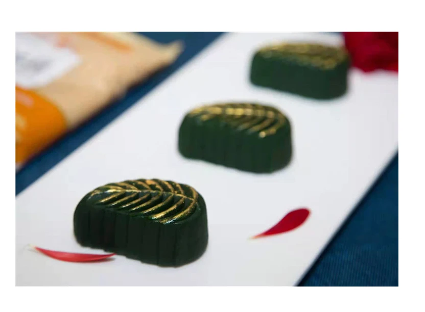 Новинка 2021 пирожные в виде Луны на заказ вкусные с разными вкусами средней