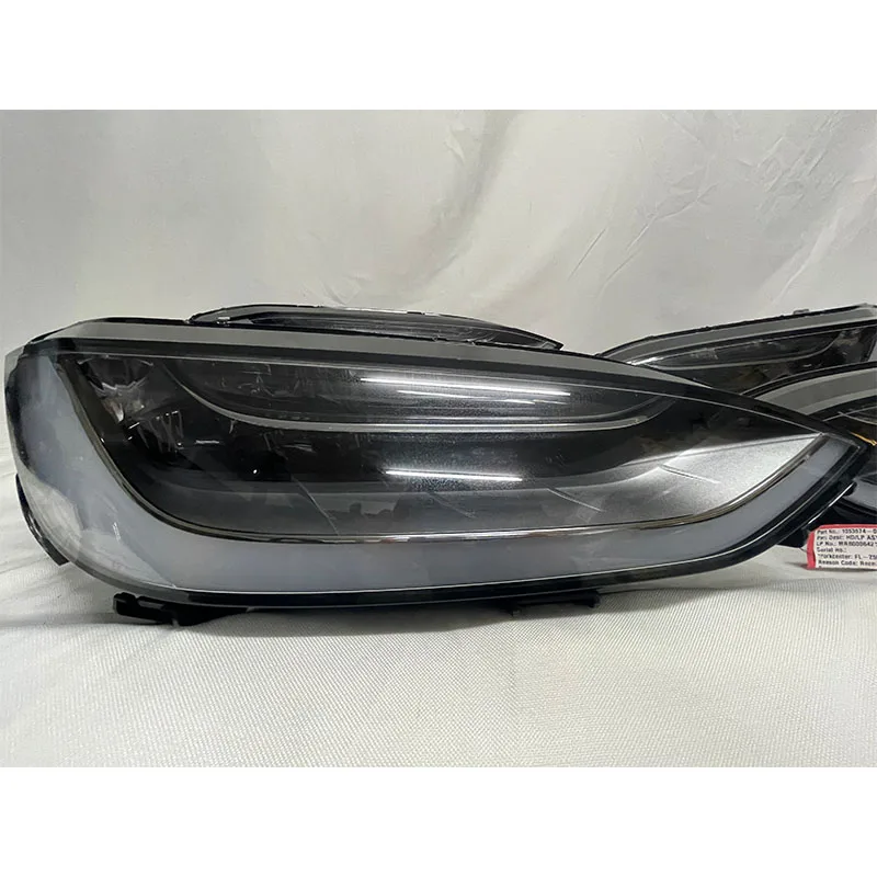 New Original quality spare parts is suitable for Tesla Model X Right and left Headlight lamp 1034315-00-E 1034314-00-E