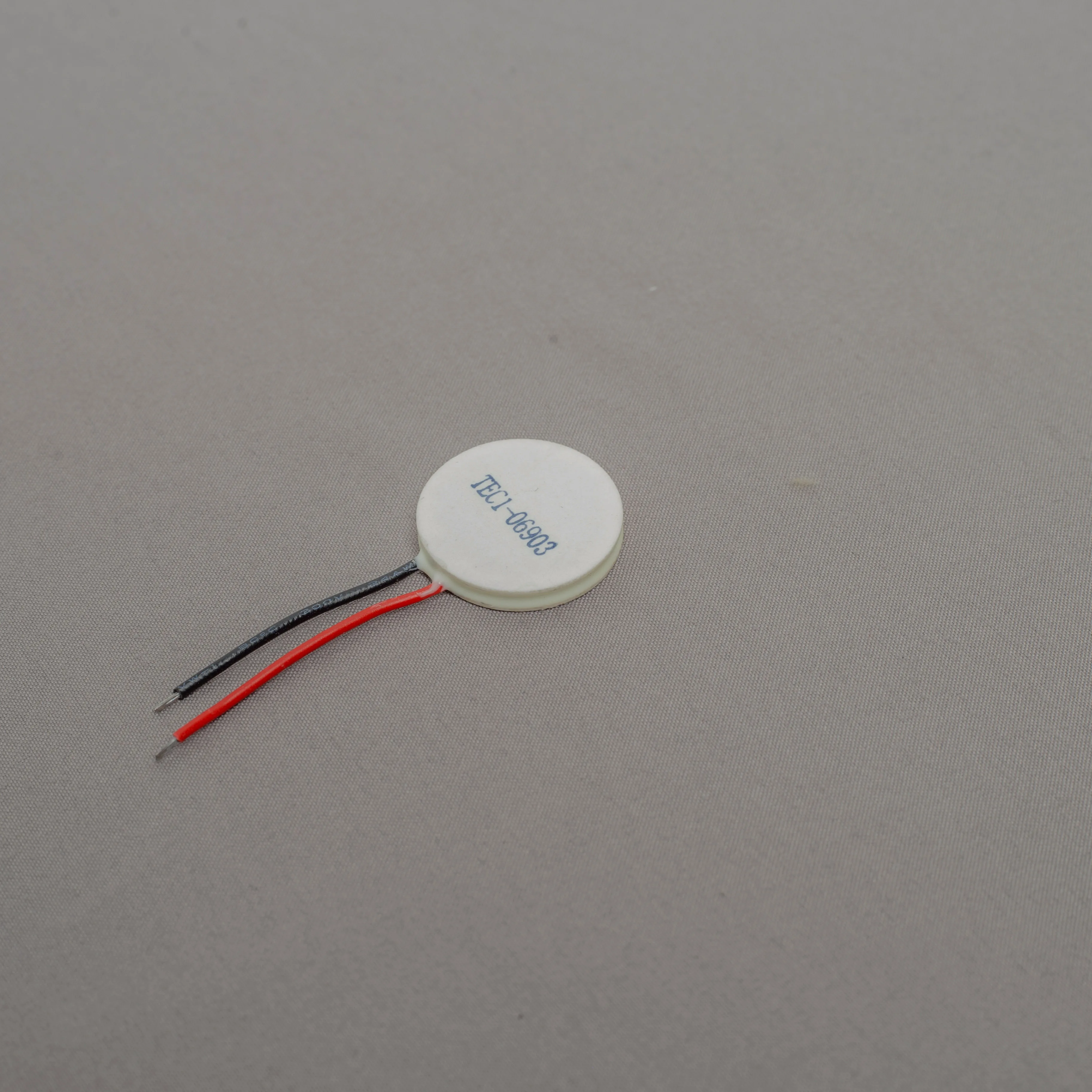 Надежный термоэлектрический модуль Пельтье TEC-06903