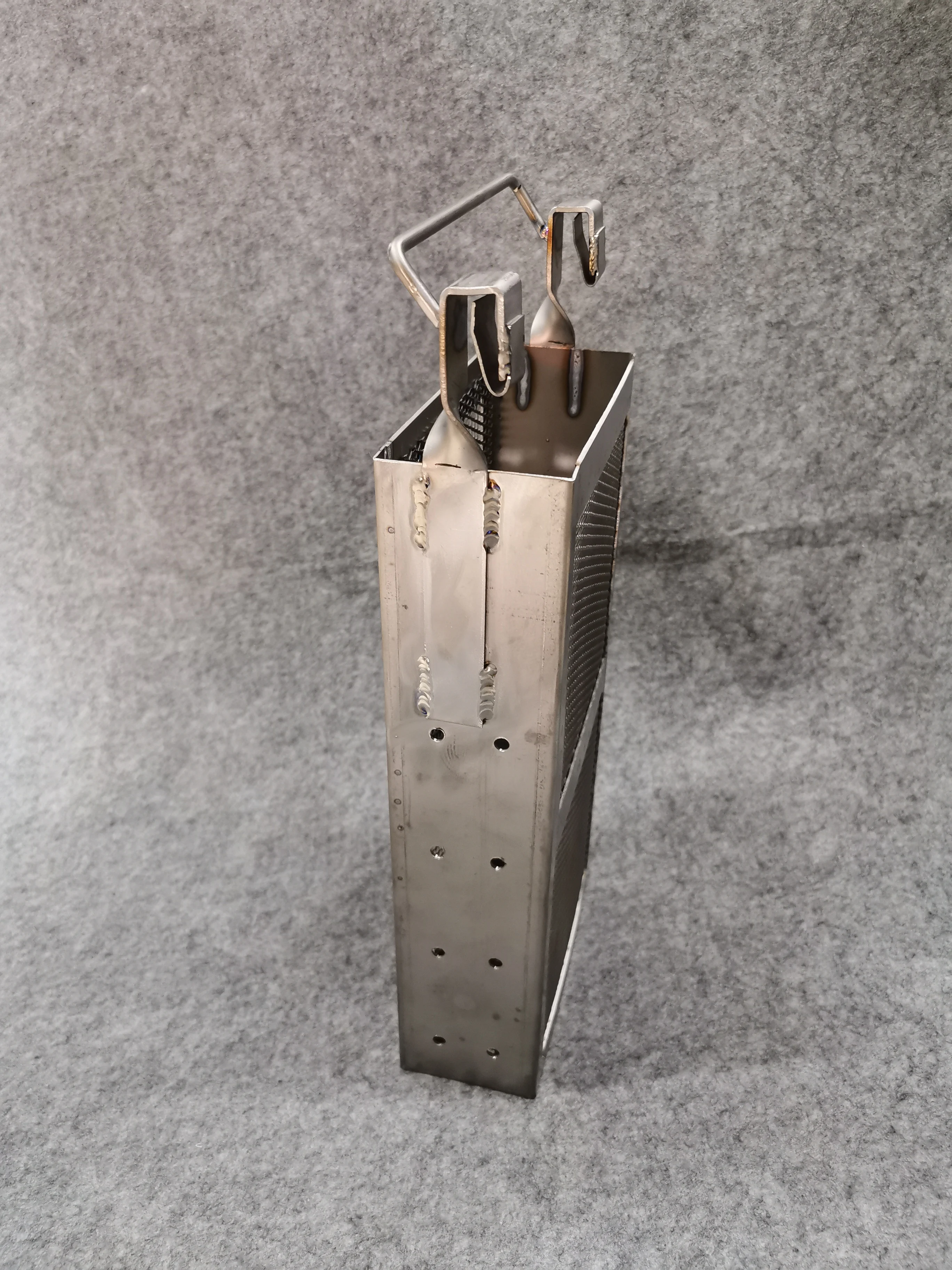 Customized Plating PCB Industrial factory price Gr1 titanium anodizing rack titanium anode basket  industry