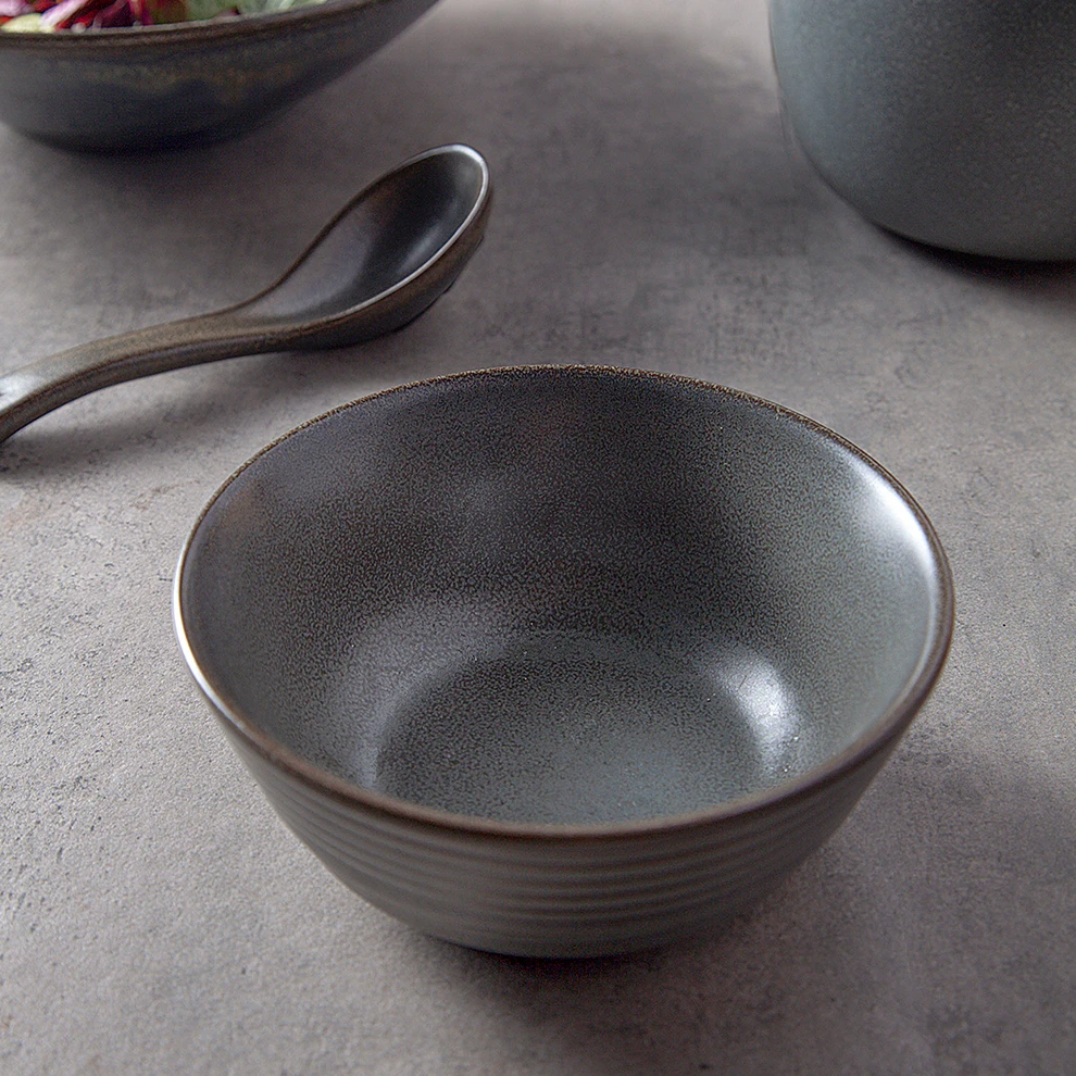 Japanese Style Fashion Crockery Bowl 4.75 Inch Clean Lines Texture Reactive Low Gloss Grey Speckel Porcelain Small Soup Bowls