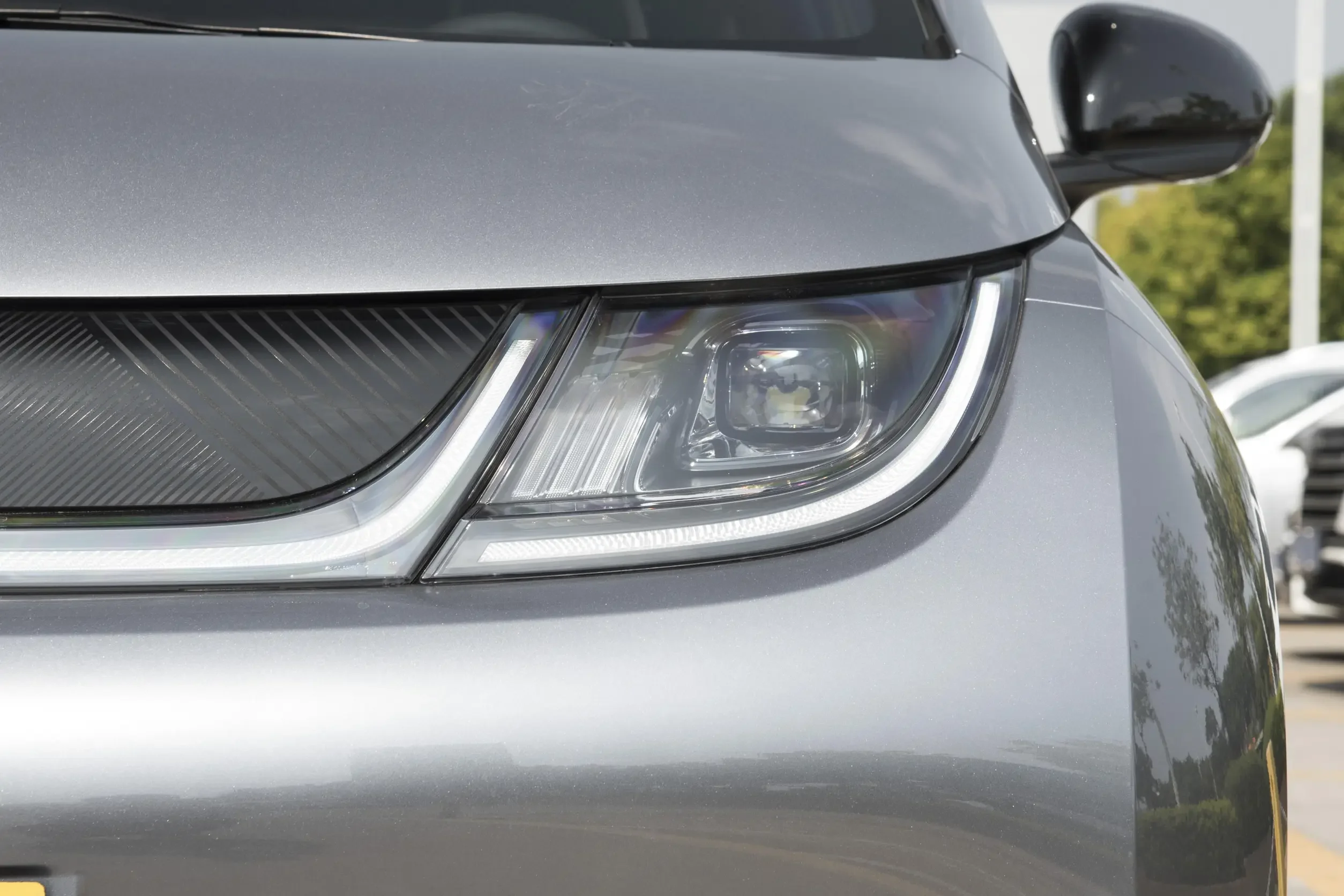 YK MOTORS 2024 EV Electric Vehicle BYD Dolphin 2WD Small Car Fast Charge 420 Range  In Stock