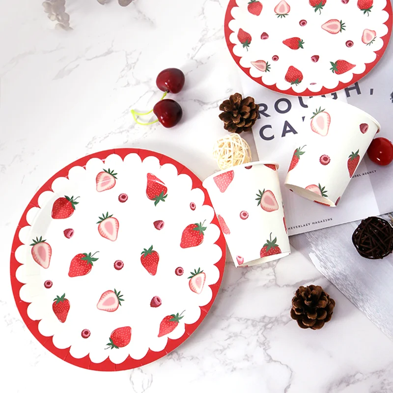 custom Wholesale  Christmas birthday party theme decorations party supplies tableware set Plates and cups Sets Party Tableware