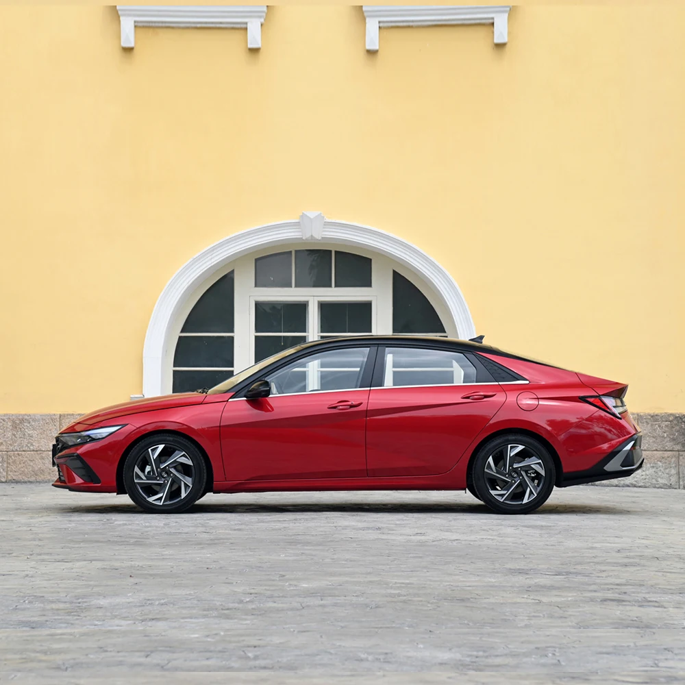 2024 Hyun-dai Elantra compact sedan gasoline vehicle cheap car made in China 5-seat