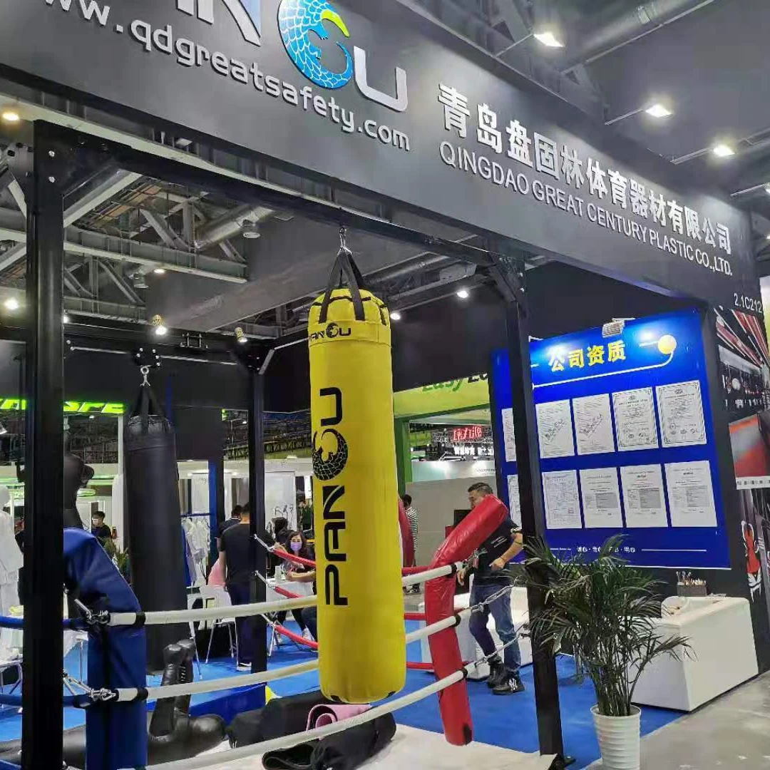 Kick Boxing Club Fitness Fighting Studio Home Floor Mounted Moveable Heavy Punching Bag Matrix Training Track Rack