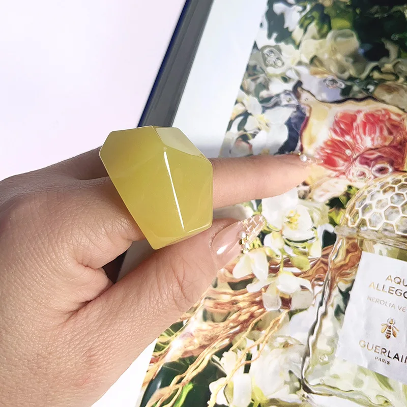 Vertebral Stereoscopic Resin Plastic Acrylic Rings Minimalist Stacking Faceted Resin Acrylic Handmade Candy Color Chunky Rings