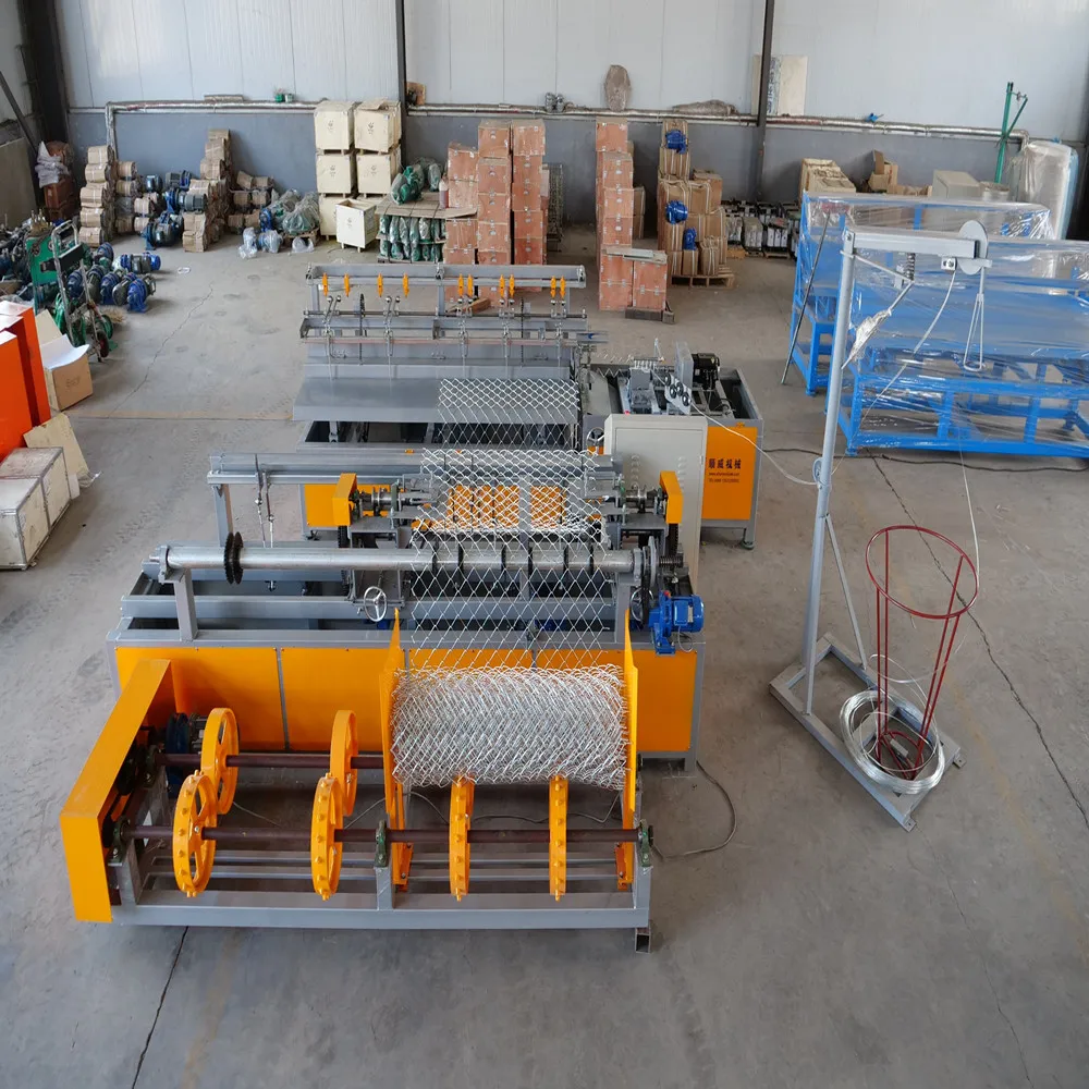 Full Automatic high speed cyclone wire mesh Chain Link Fence Making Machine Factory Price