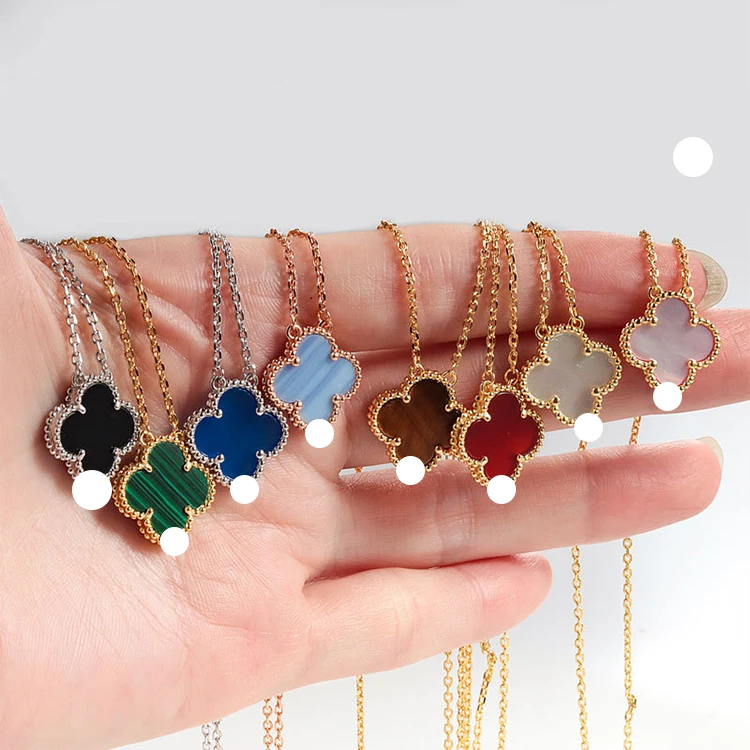 High Version Gold Four-Leaf Clover Bracelet 18K Gold Necklace Rose Red Chalcedony Agate White Shell Pendant Clavicle Chain