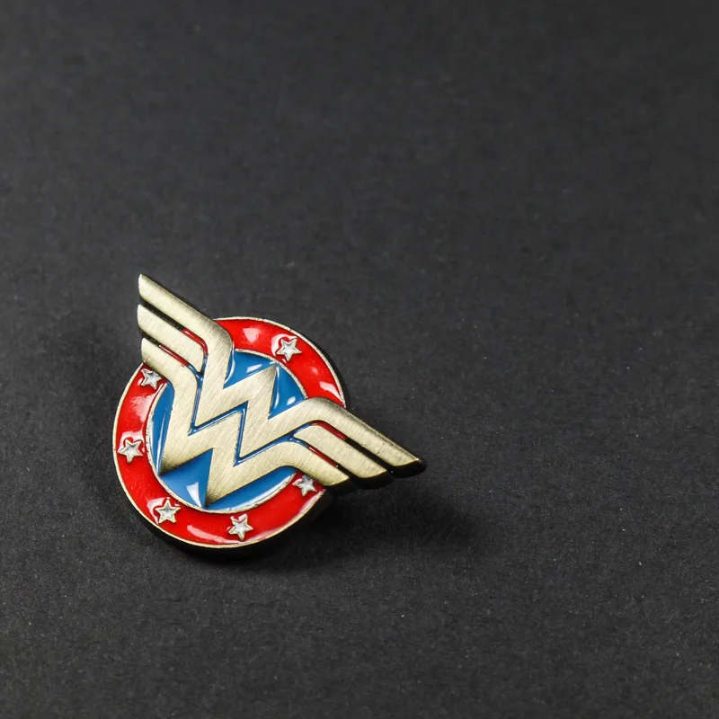 Promotional Decorative Metal Captain Badges Mini Custom Design Flashman Lightning Logo Badge Men Women Movie Pin Badge Accessory