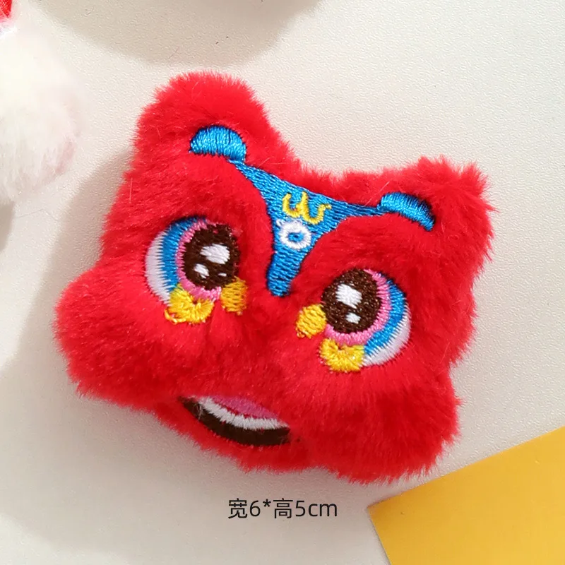 2024 New Year brooch pin cute plush brooch New Year gift decoration cartoon dragon lion accessories Plush toy