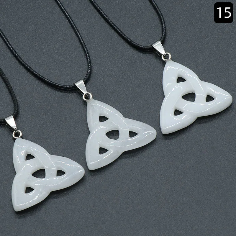 Promotion Hand Carved Irish Celtics Knot Natural White Agate Irish Knot Necklace Pendant Jewelry