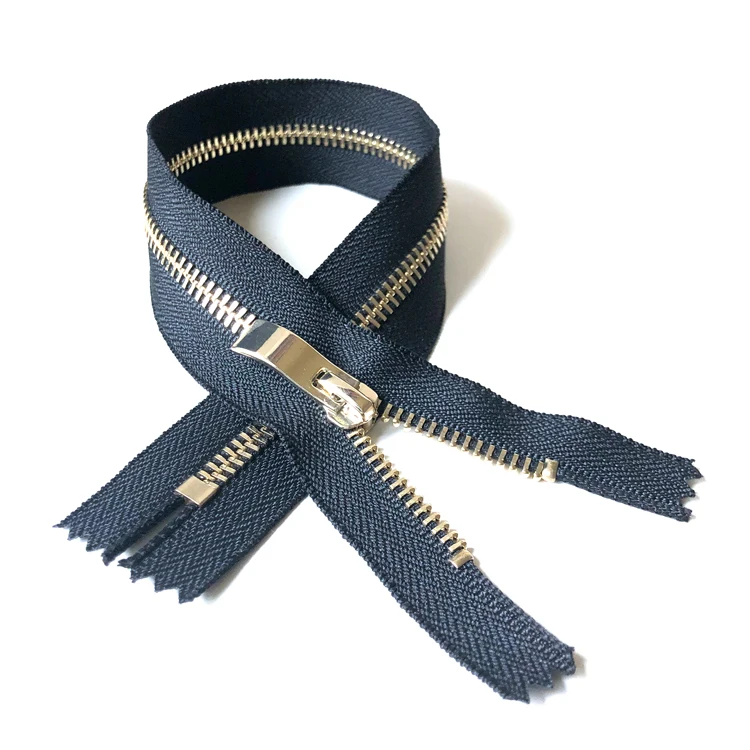 Металлическая молния с золотистыми зубцами Junye 5 # на заказ с блестящим золотистым съемником для одежды
