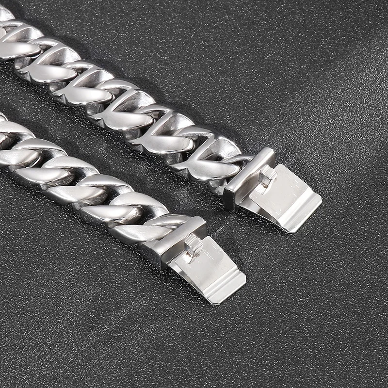 
Yingzhou factory wholesale hot sale stainless steel gold Miami Cuban chain hip hop bracelet custom 