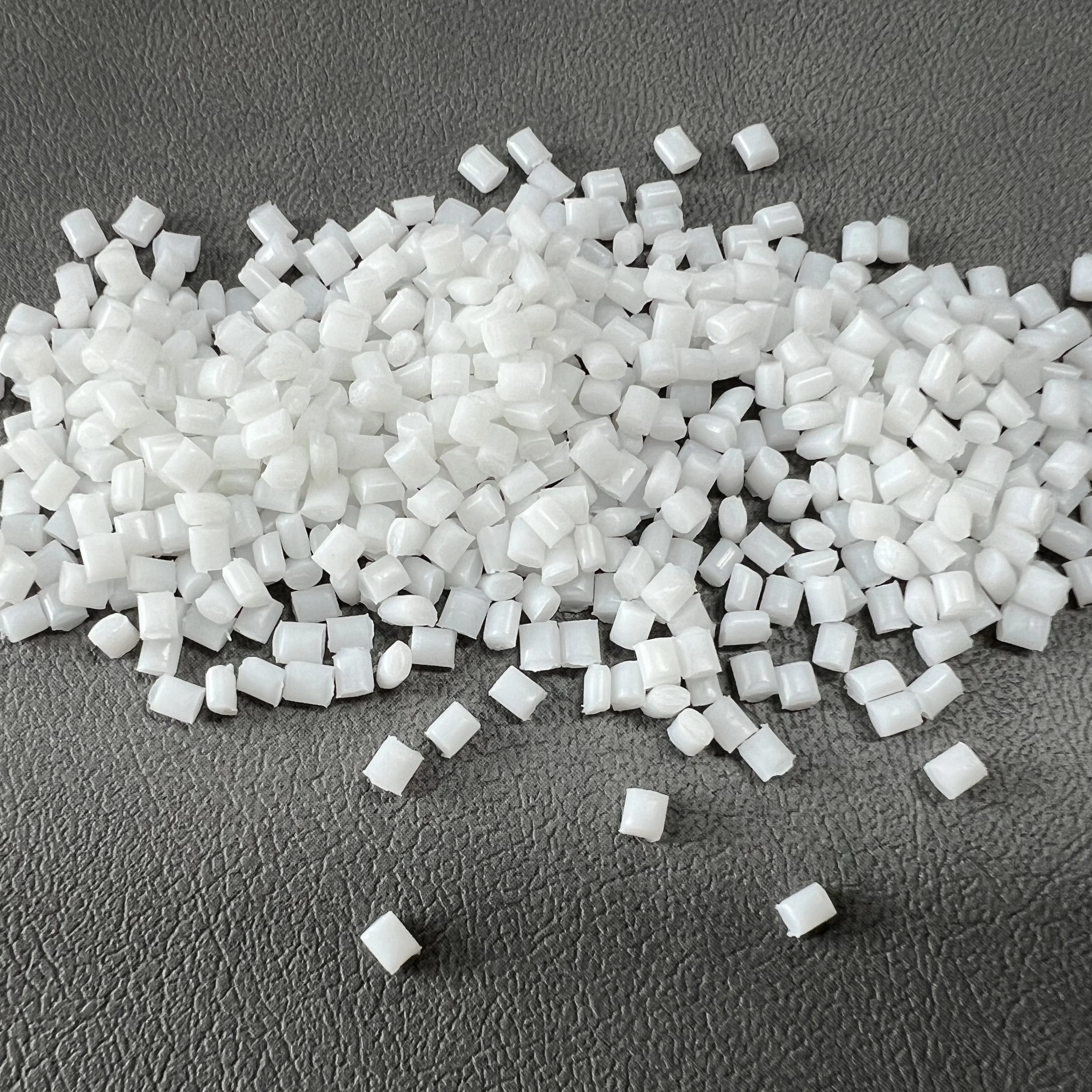 PA6 Granule Plastic New White Toughened Plastic Raw Material Nylon PA6 Granules GF15