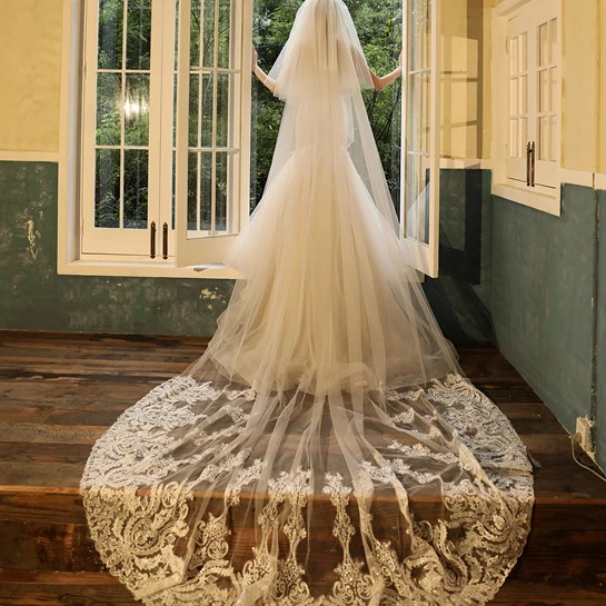 Новая роскошная элегантная свадебная фата хорошего качества с кружевными краями